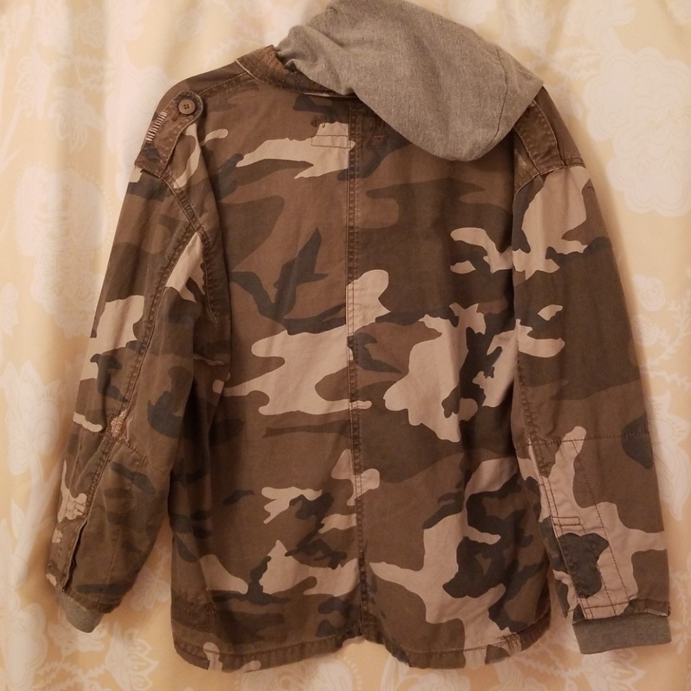 Camo jacket! - Picture 4 of 4